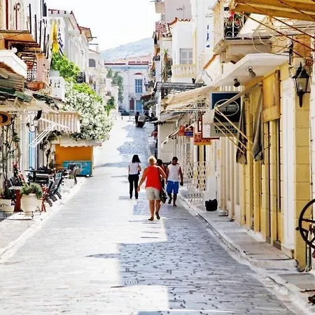 Stylish And Cozy In By Explore